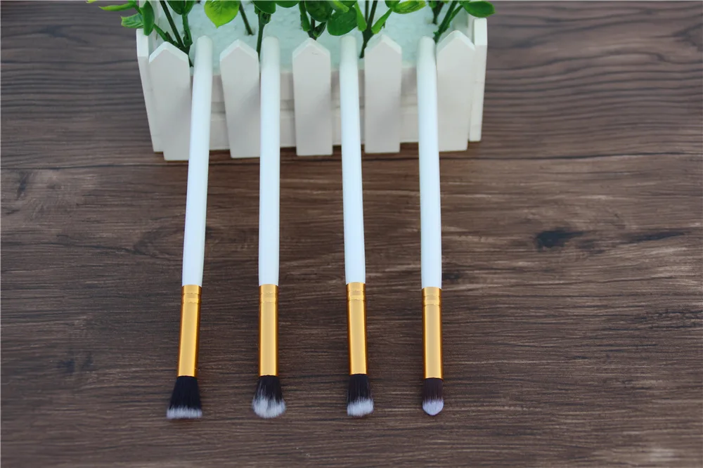 Style A 4Pcs/Set New Professional Eye Makeup Brushes Set Pink Handle Eyeshadow Powder Makeup Face Blending Brush Beauty Tools - Handle Color: Style A
