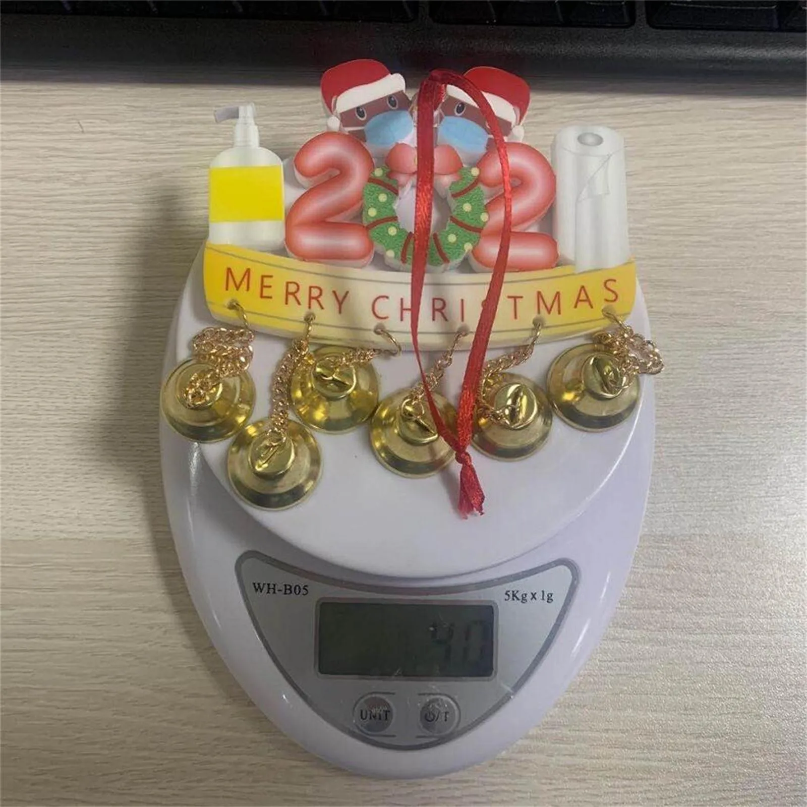 

Christmas Ornaments Personalized Surviving Family Mask Christmas Decorations With Bells Cute decoration toys Personalized