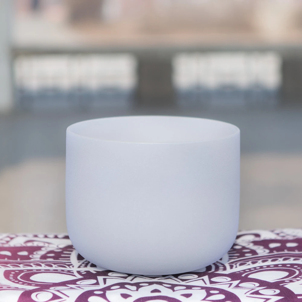 Поющая чаша светильник матовым кварцевым кристаллом 8 дюймов светло серого цвета