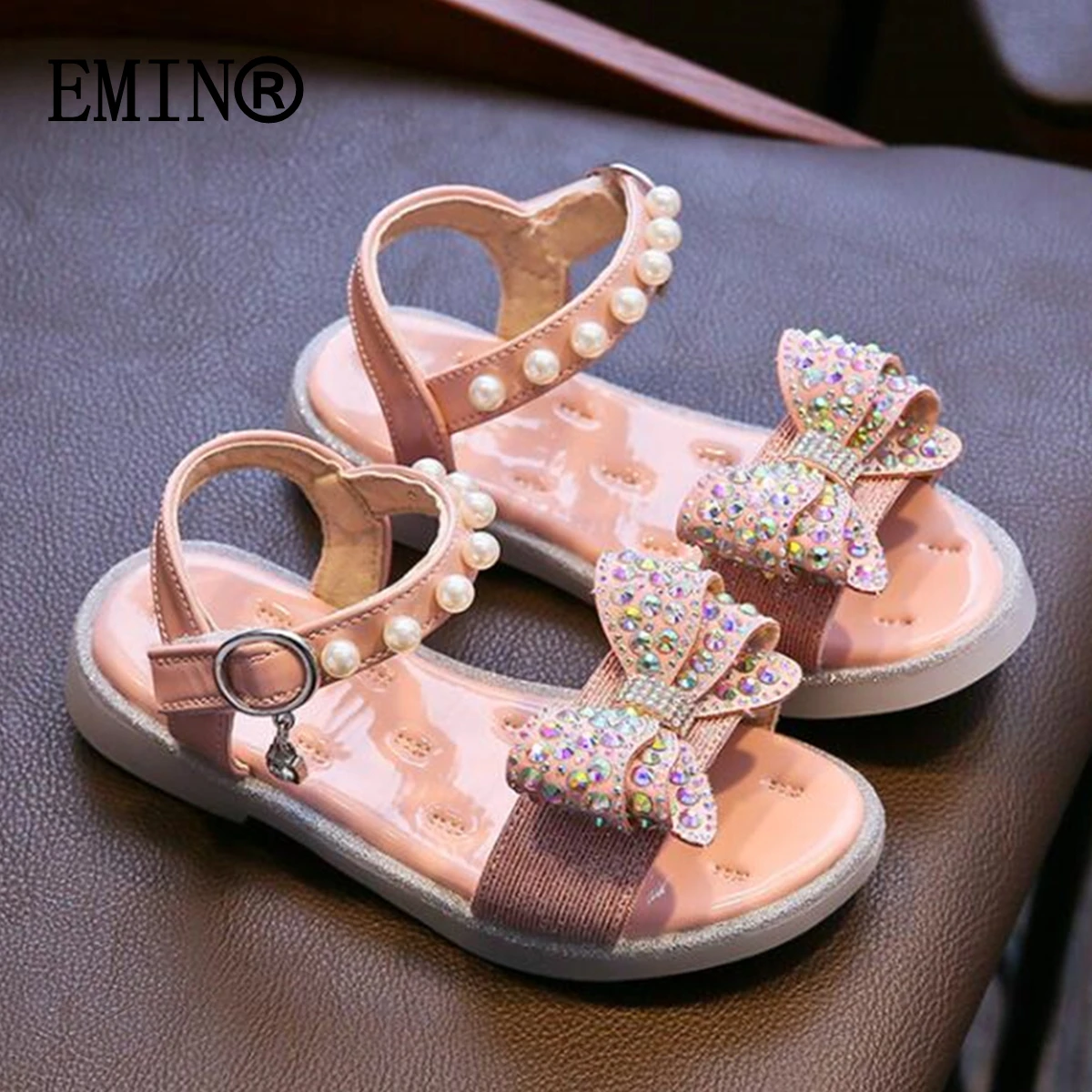 Сандалии для девочек Новинка Лето 2021 мягкие и удобные пляжные спортивные туфли