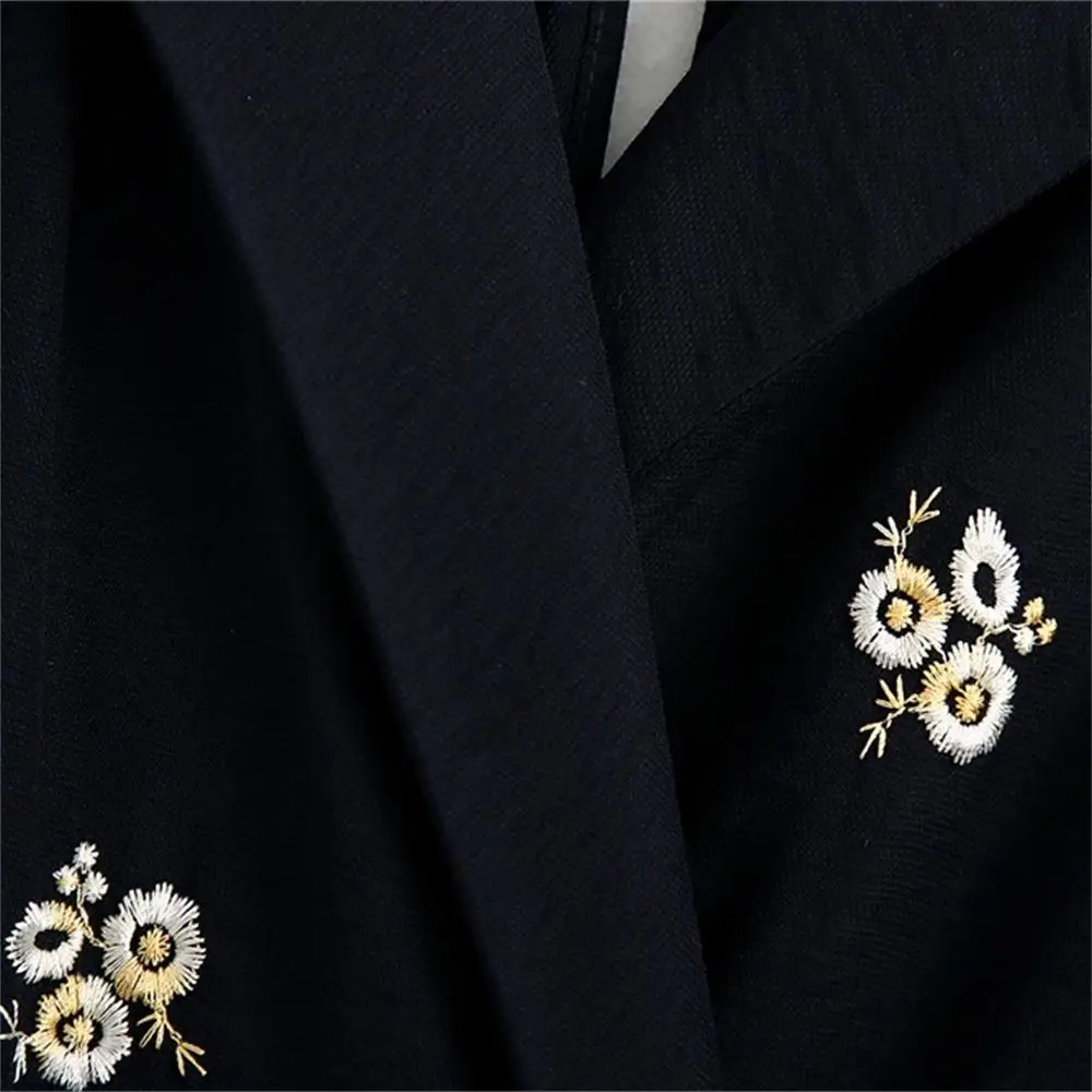 

2020 summer women's new French double V-neck short-sleeved wild waist slim embroidered lace-up jumpsuit