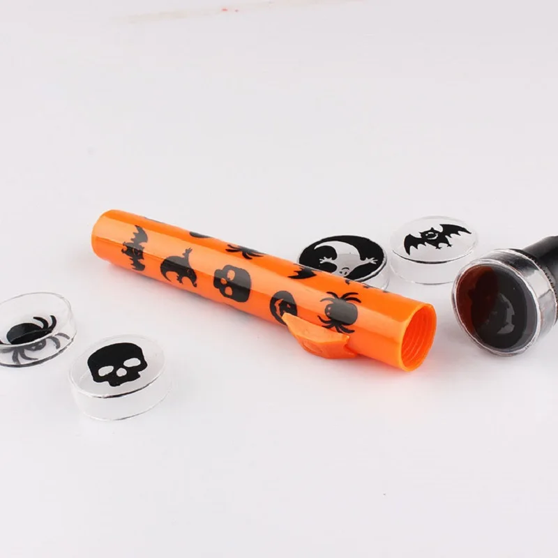

Halloween Small Projection Lamp Flashlight Pumpkin Skeleton Ghost Pattern Ktv Scary Trickery Props Toys For Children