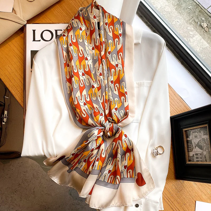 2022 шарф для женщин дизайнерский шелковый с принтом женский шейный платок бандана