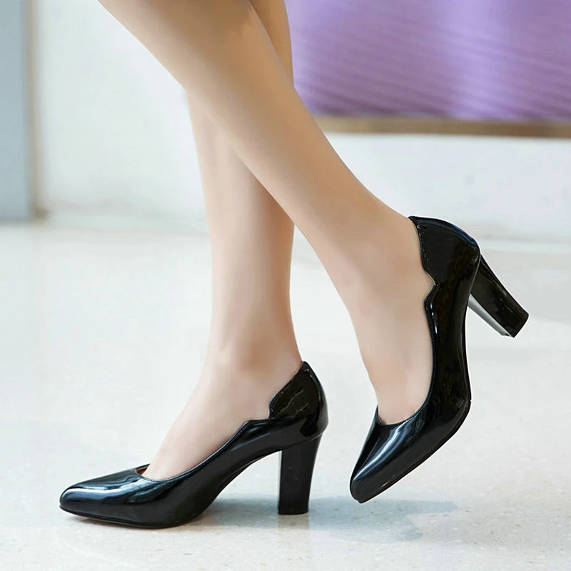 Женская обувь на высоком каблуке Модная квадратным каблуком с круглым носком