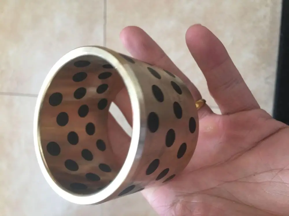 Бесмасляная пропитанная графитом латунная втулка прямого медного типа JDB 607050