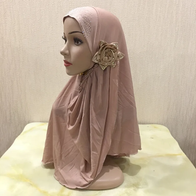 

Beautiful Malaysian Girl Shawl Big Flower Hot Drill Headscarf Arab Hat