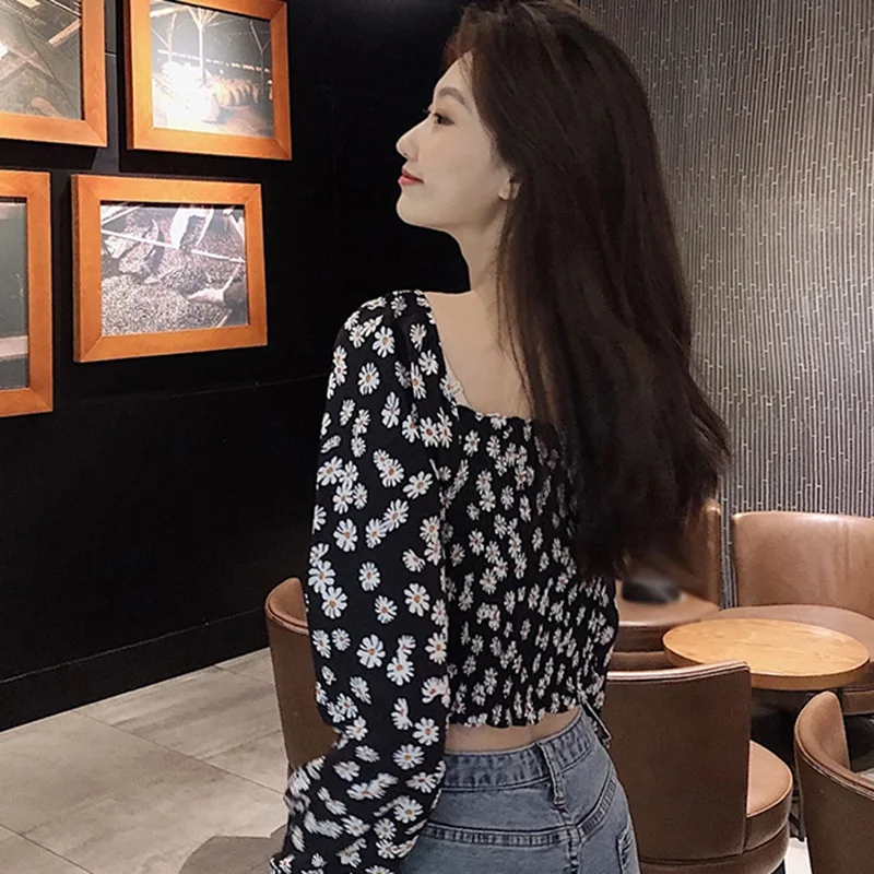 

Jlong Korean Women's Daisy Print Square Collar Sexy Sweet Navel Exposed Long Sleeves Chiffon Shirt Blouse