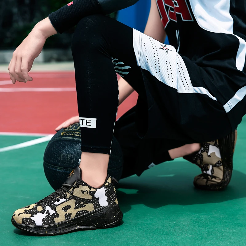 

New designer Sneakers flat Trainer Red Bottom men shoes Sneakers Casual Outdoor Trainers Perfect Quality Multi-color mashup