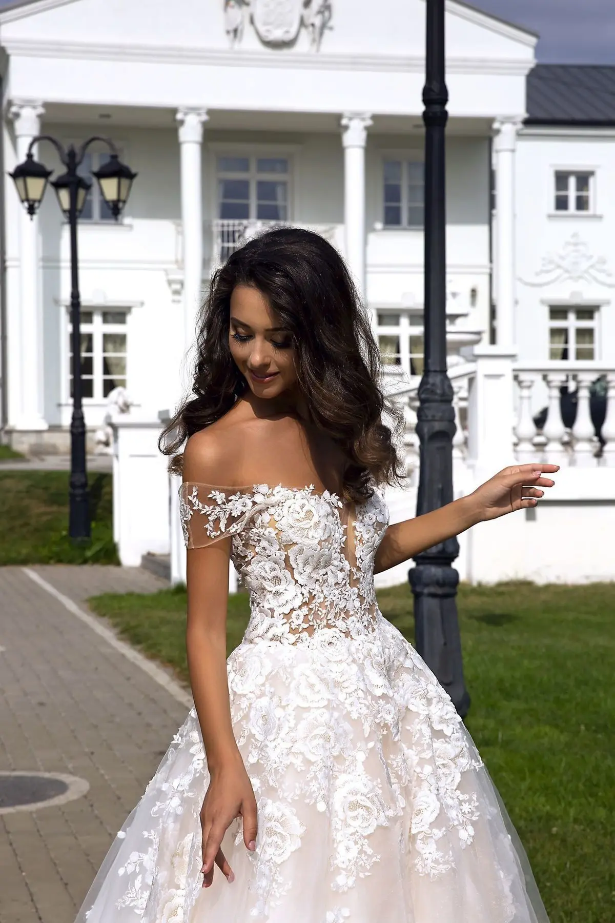 Vivian's Bridal Элегантное свадебное платье с цветочным принтом цвета шампанского А-силуэта сексуальное свадебное платье с открытой спиной с глубоким v-образным вырезом и открытыми плечами