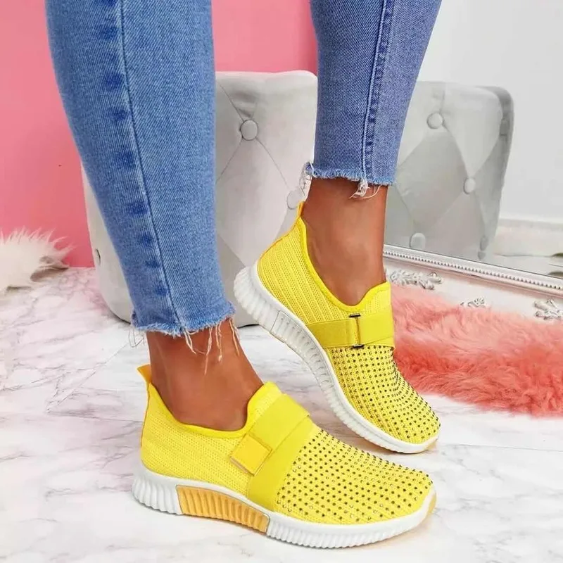 

2021 Fashion Trend Women's Athletic Shoes Outdoor Lightweight Ladies Casual Breathable Athletic Shoes Slip on Comfortable Shoes