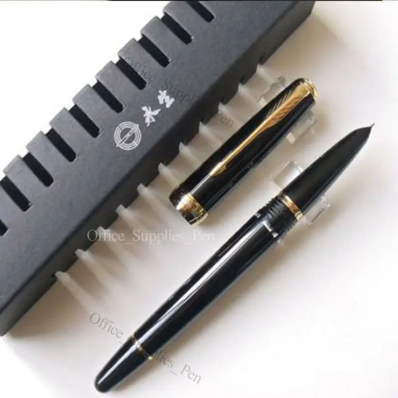 

Ручка перьевая чернильная с тонким чернильным пером и золотым зажимом