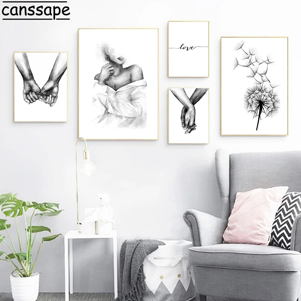 Картина с надписью поцелуй на плечо черно-белый постер в скандинавском стиле