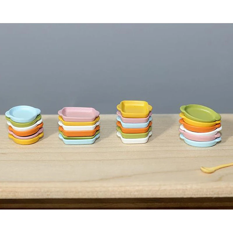 

4Pcs/Set 1:12 Dollhouse Miniature Plate Mini Tray Model Dessert Cake Dolls House Kitchenware Food