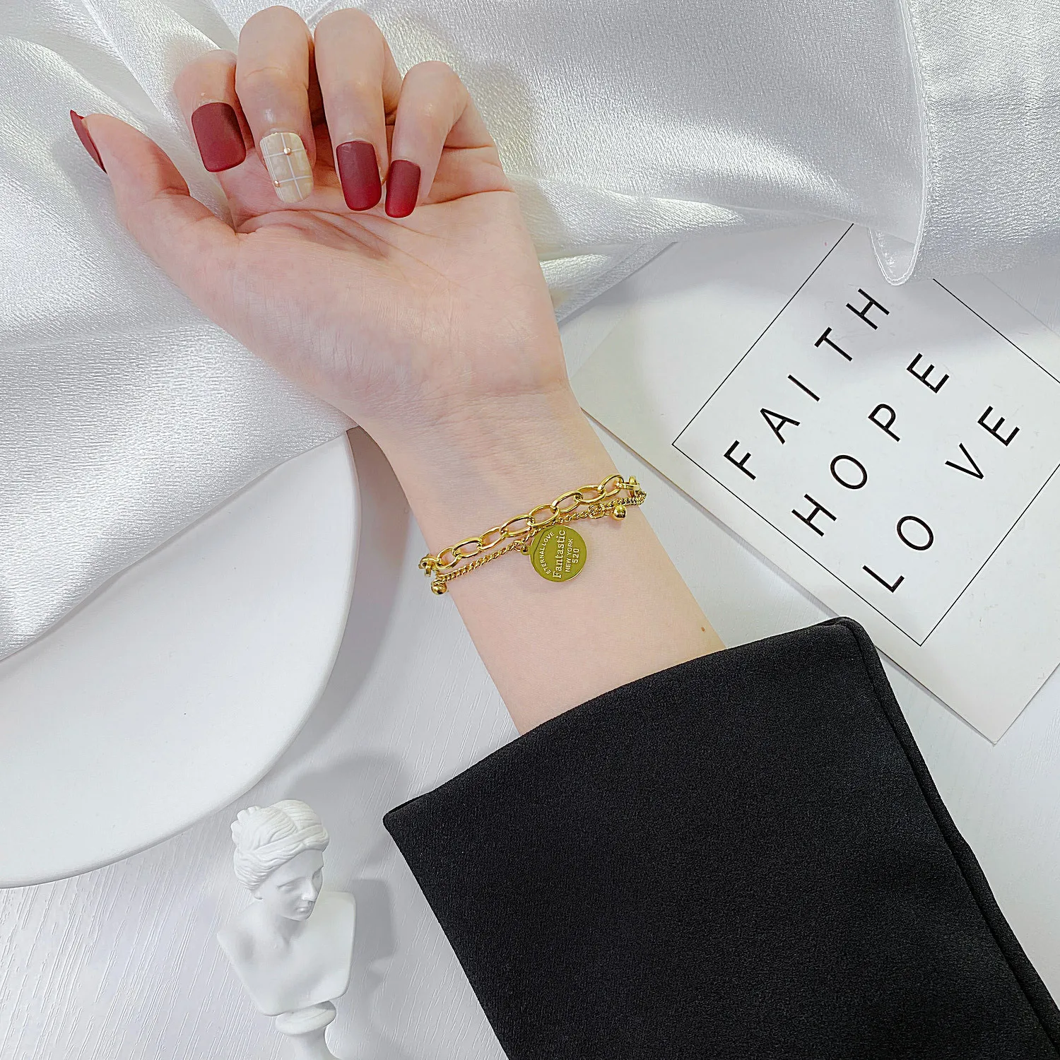 

V-476 Fashion stitching double-layer round bead accessories retro Hong Kong style round brand portrait titanium steel bracelet