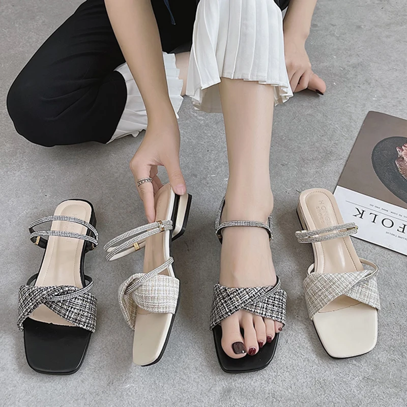 

Slippers Casual Shoes Woman 2021 Pantofle Glitter Slides Med Luxury Flat New Soft Summer Jelly Rubber Crystal PU Scandals Basic