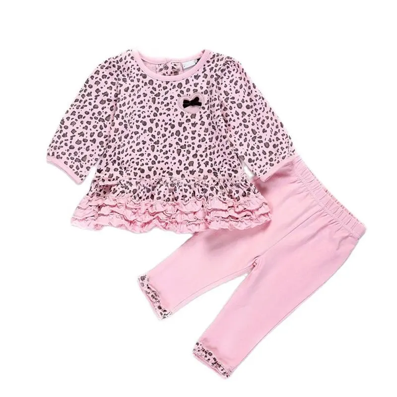 одежда для маленьких детей. детские комплекты для девочки. детские костюмчики. детские комплекты для девочки. детские комплекты для девочки.