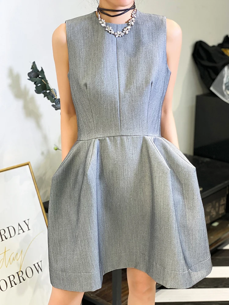 

Free shipping tight-fitting hollow women's summer sexy pleated dress 2020 women's summer fashion temperament Qiang Bing dress XL