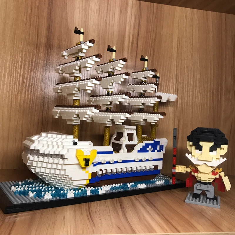 

HC 9034 Anime One Piece White Beard Pirate Ship Boat DIY Mini Diamond Blocks Bricks 3D Model Building Blocks Kit Toy for Kids
