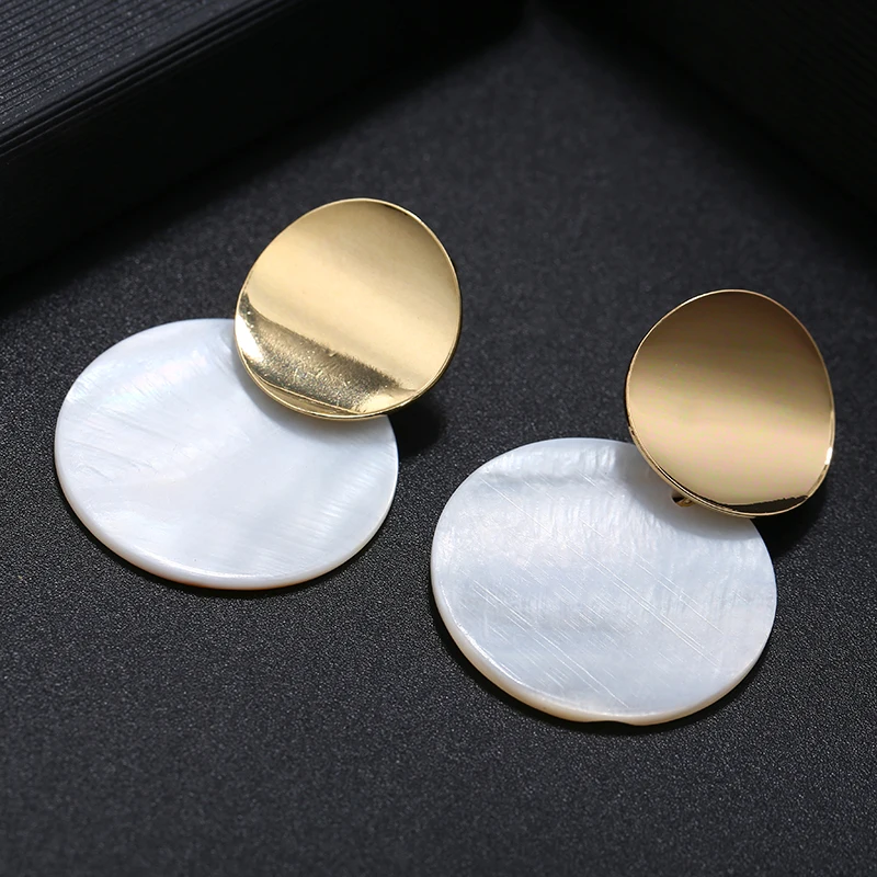 New Design Golden Natural Round Shell Non Pierced Clip on Earrings Ear Clips for Women Bijoux Brincos Party Gift jewellry
