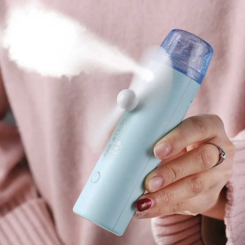 

Mini Automatic Spray Fan USB Charging Desktop Humidifier Fan Colorful Lights Portable Outdoor Travel Cooling Handheld Small Fan