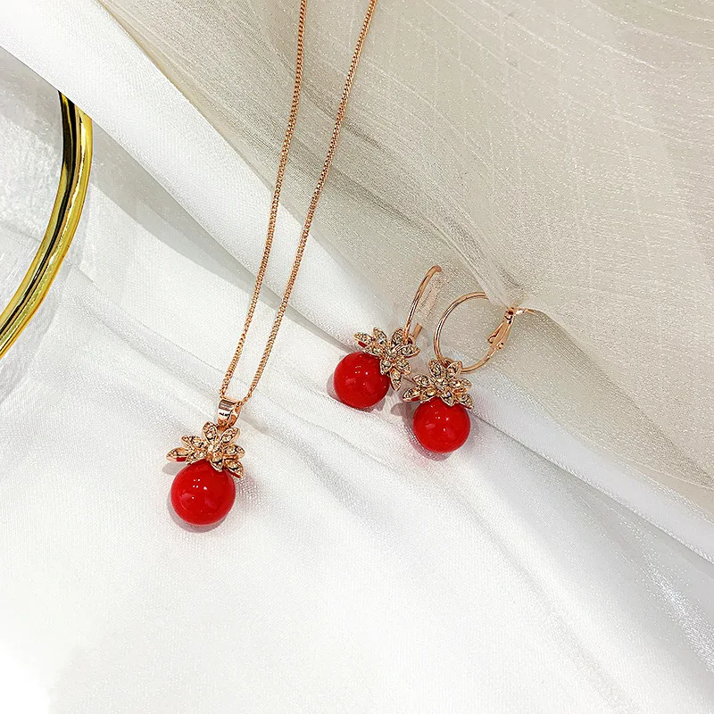 The New Simple Cute Rhinestone Flower Red Bead Korean Sweet Elegant Pendant Necklace for Women Fashion Accessories | Украшения и