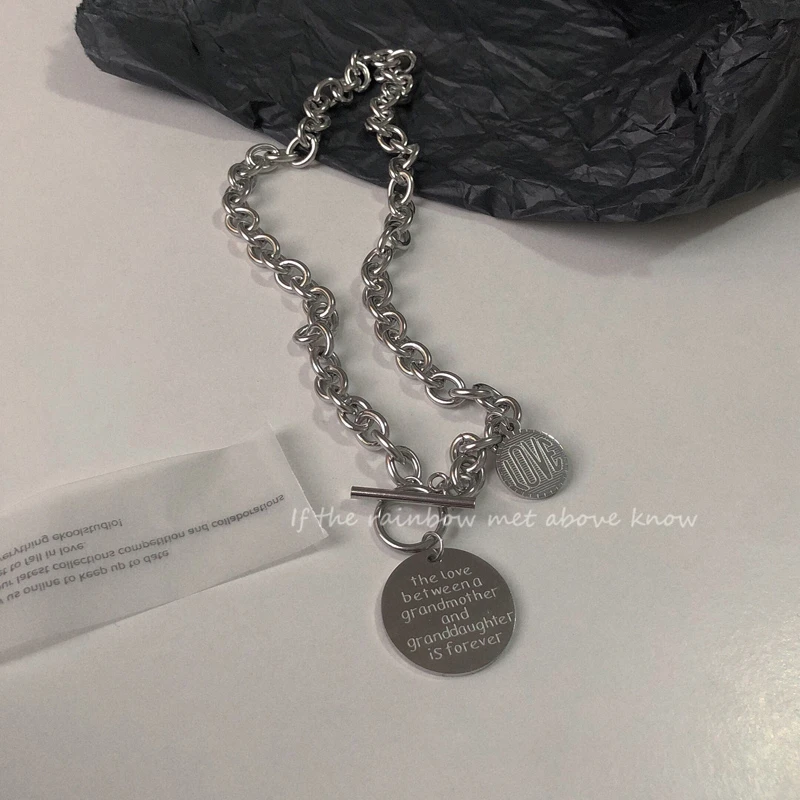 

Korean Fashion Stainless Steel Choker Dainty Necklace Women Hip Hop Chain Round Heart Pendant Punk Men Jewellery Collar 2021