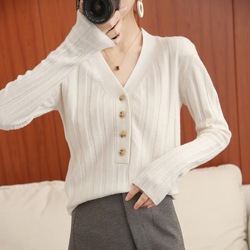 

2021 Spring And Autumn Short Knitted Cardigan Women's Thin Korean V Tie Buckle Pit Strip Wool Pullover Coat