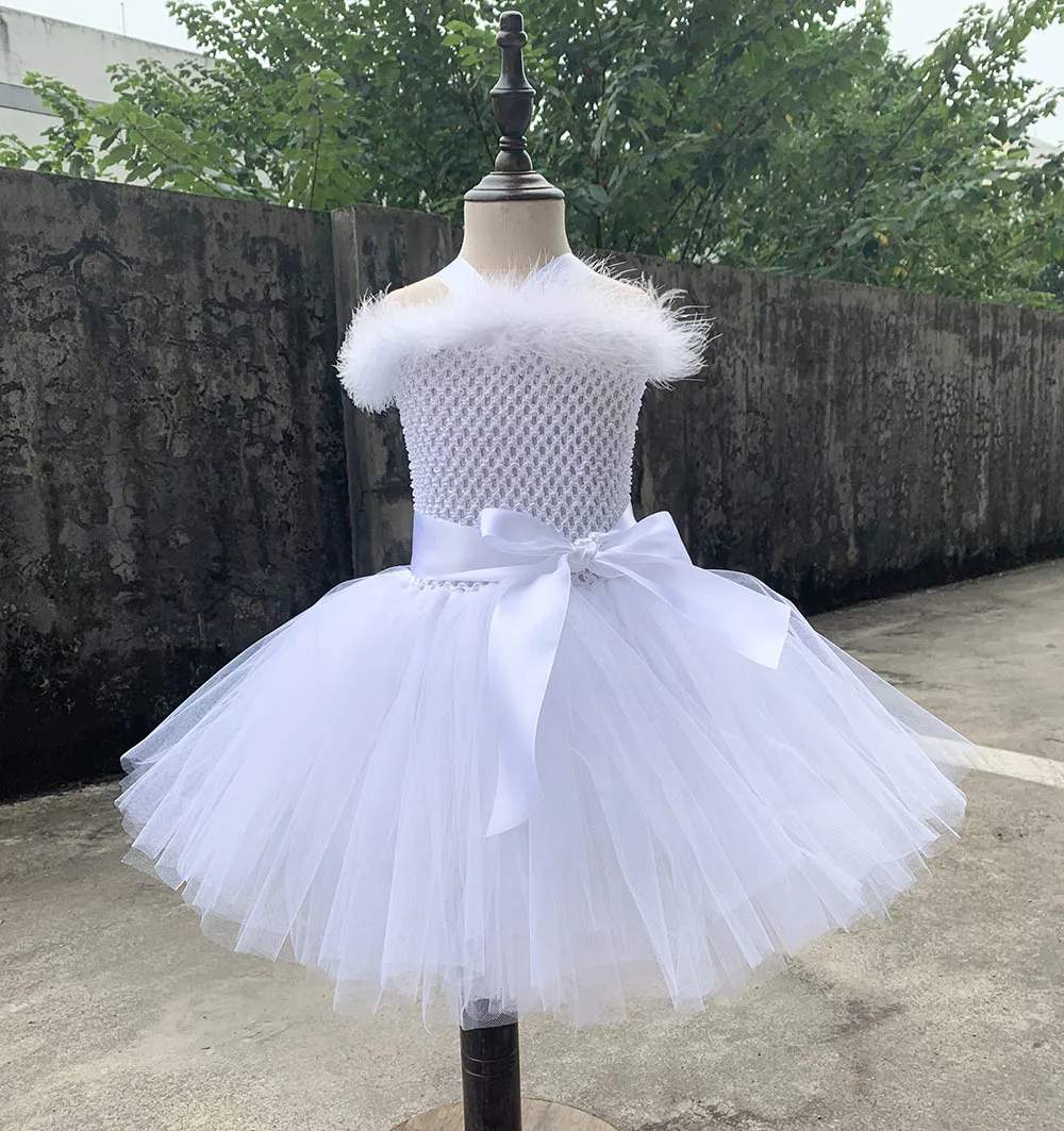Белое блестящее платье пачка с перьями и Ангелом для девочек на день рождения