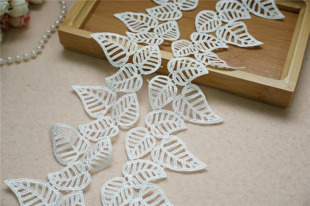 4 Ярда белая Венецианская кружевная лента с вышитыми листьями для рукоделия