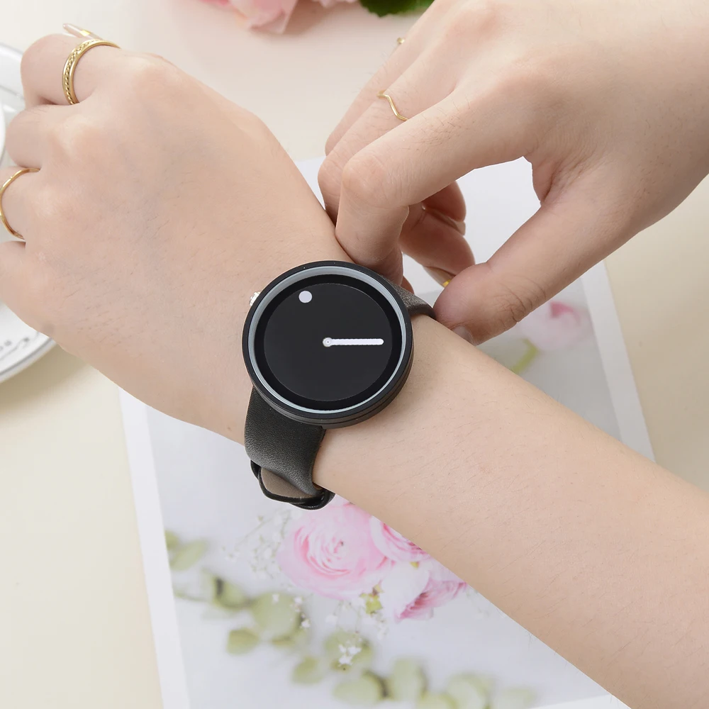 

Minimalist Style Leather Wristwatches Women Men Creative Black White Design Dot & Line Simple Face Quartz Watches Clock