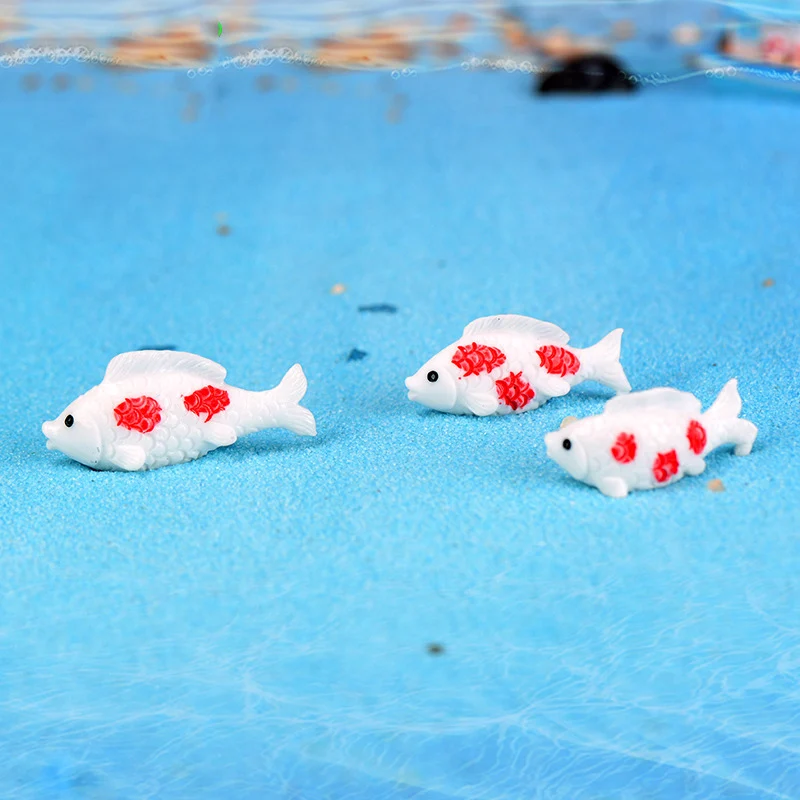 Мини Золотая белая трава карп рыба золотая рыбка модель маленькая фигурка