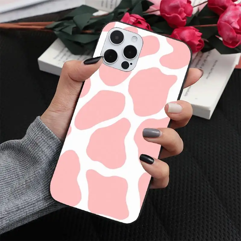 

Lovable cute strawberry cow Phone Case for iPhone 7 8 11 12 Pro X XS XR Samsung A S 6 7 9 10 51 70 mobile bags