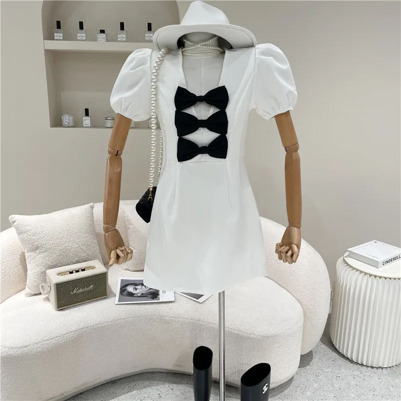 

Women's clothing Spring Summer 2021 Fashion Bowknot deep V-neck Vintage bubble sleeve A-line dress