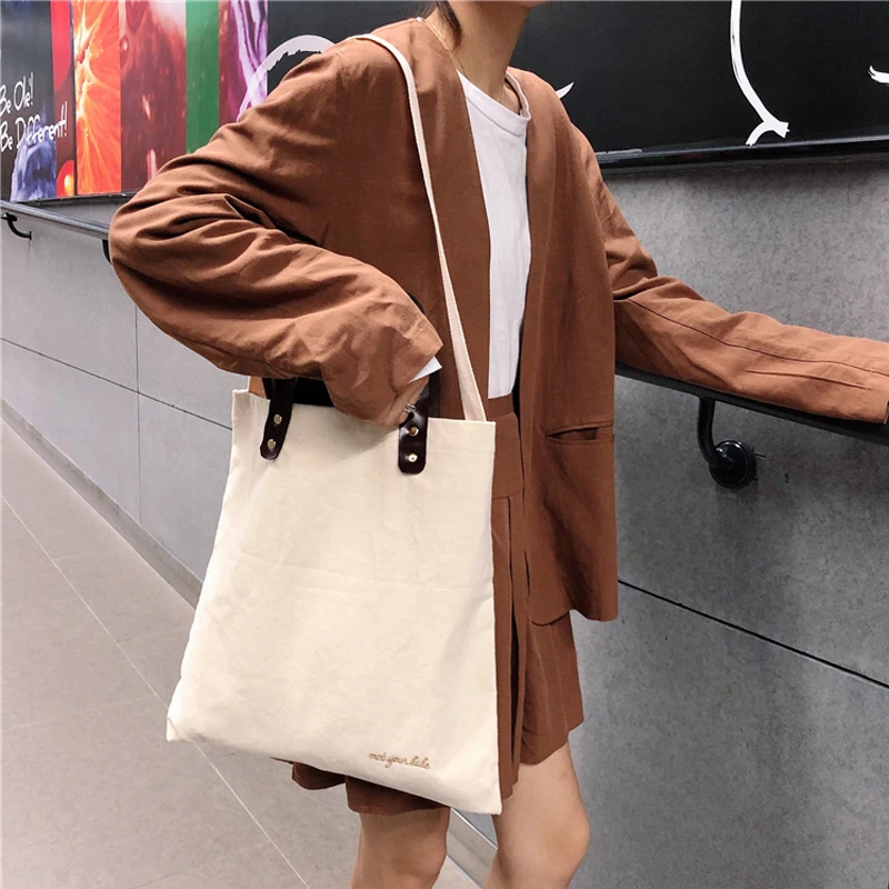 

Women Canvas Shoulder Bag Contrast Brown Leather Strap Totes Handbag Simple Embroidery Letters Crossbody Bags Interior Pocket