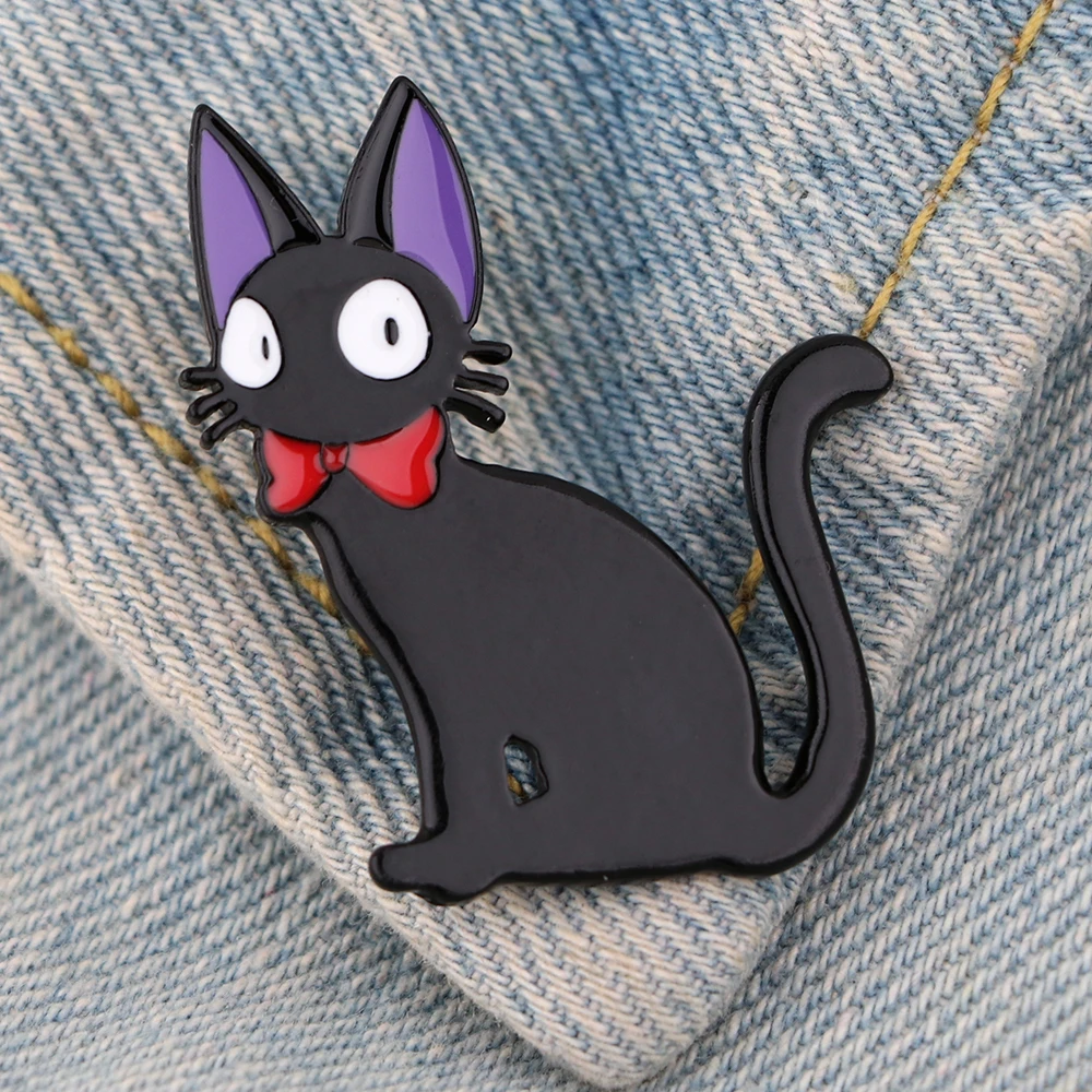 

LT1227 Japanese Anime Accessories Brooches Pin Cute Things Cat Enamel Pins Badges on Backpack Manga Accessories Jewelry Gifts