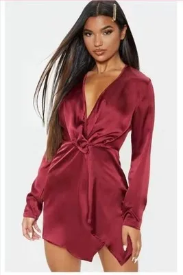 Атласное шелковое мини платье цвета металлик черный/телесный цвет шампанского с