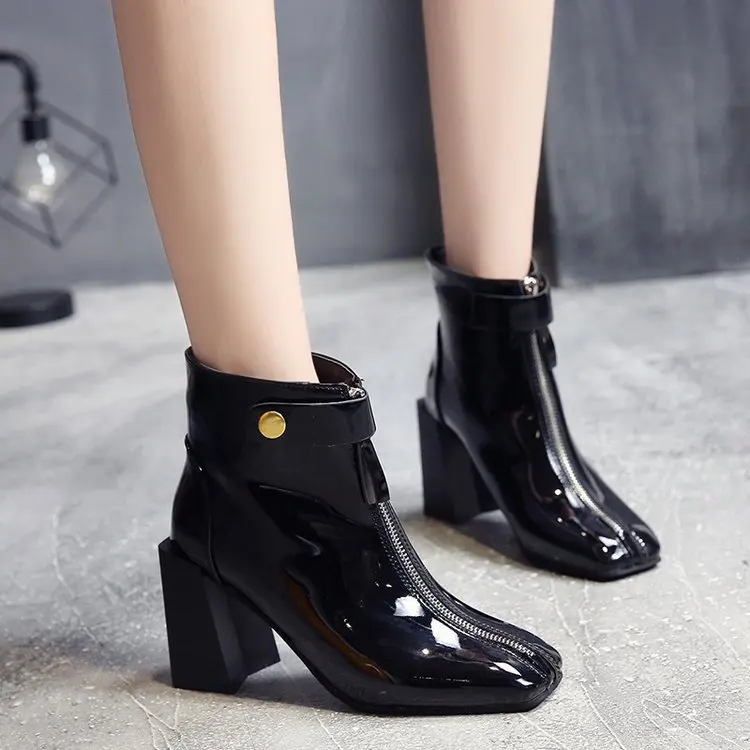 Средней высоты женские ботинки по щиколотку квадратный каблук без шнуровки