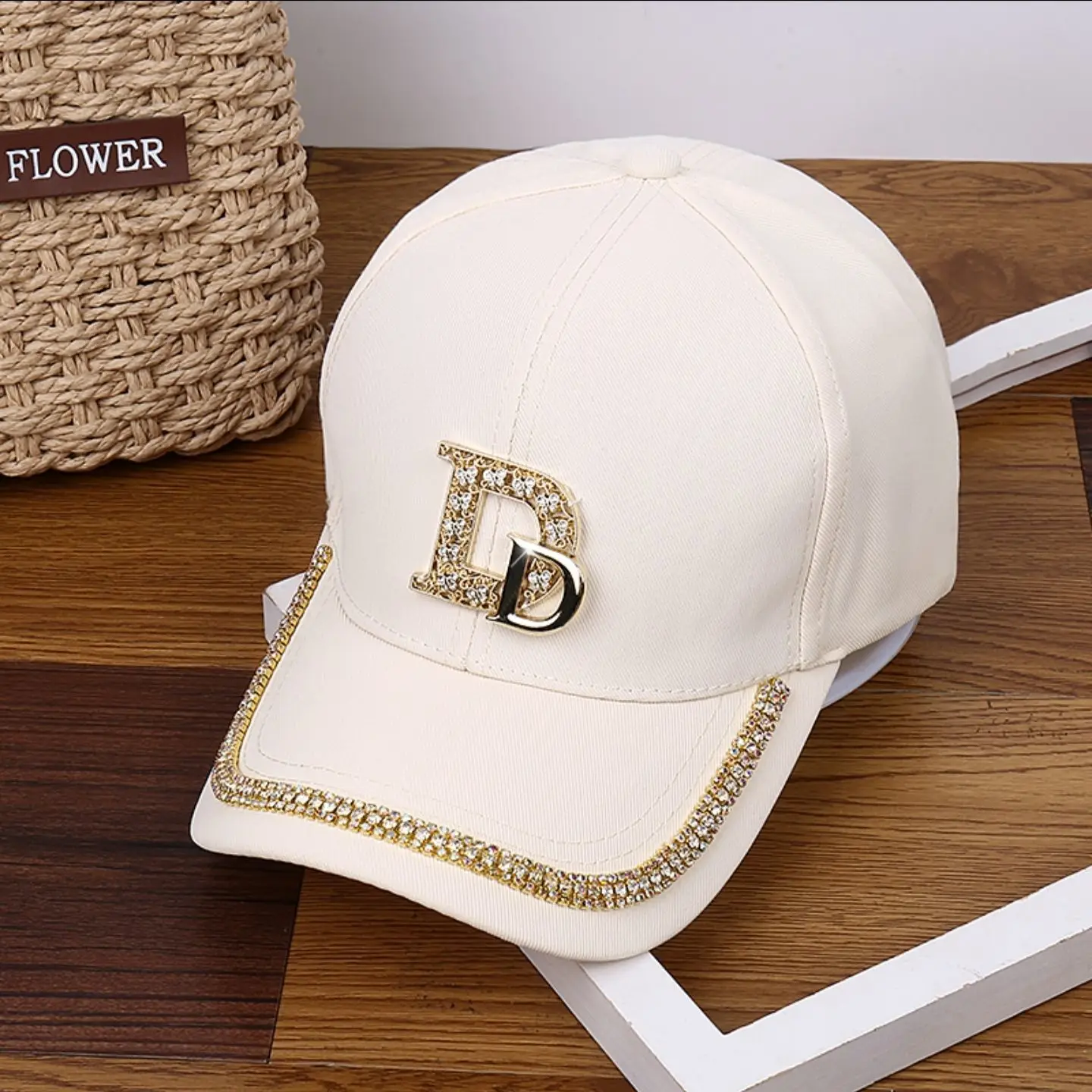 

2021 new letter D baseball cap ladies rhinestone trend cotton bling hip hop hat UV protection hat ladies hat
