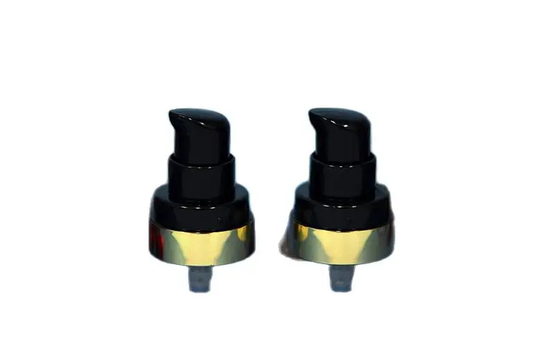 Черная пластиковая безвоздушная бутылка 50 мл для