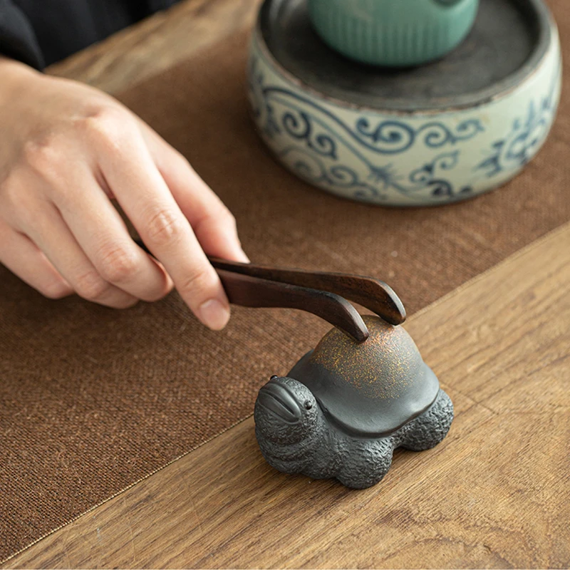 

Black mud purple sand mini tea pet creative big head small turtle tea tray ornaments can raise tea art tea play accessories