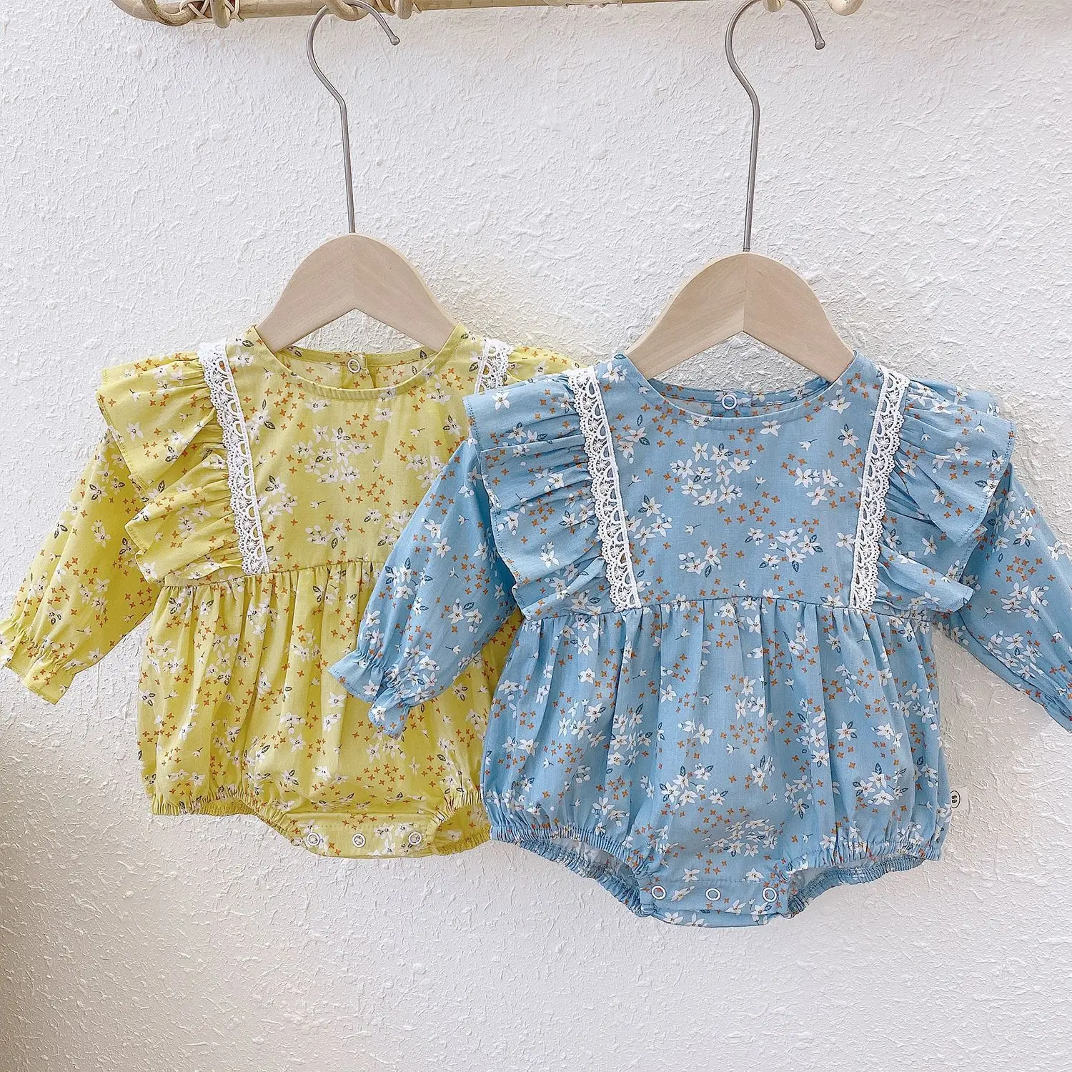 

WLG Girld Rompers Baby Autumn Clothes Fall Floral Yellow Blue Ruffle Lace Romper Toddler Girl Cute All Match Clothes for 6-18M