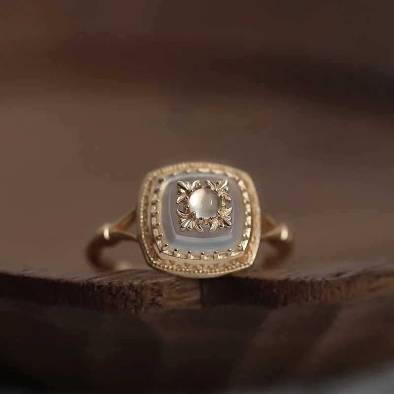 

Line niche design, noble style, diamond-studded crystal opening, adjustable ring, retro luxury, few charms, female brand jewelry