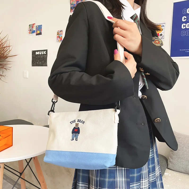 

Женская винтажная сумка через плечо с милым медведем, Студенческая холщовая сумка-мессенджер, японская Повседневная маленькая сумка для де...