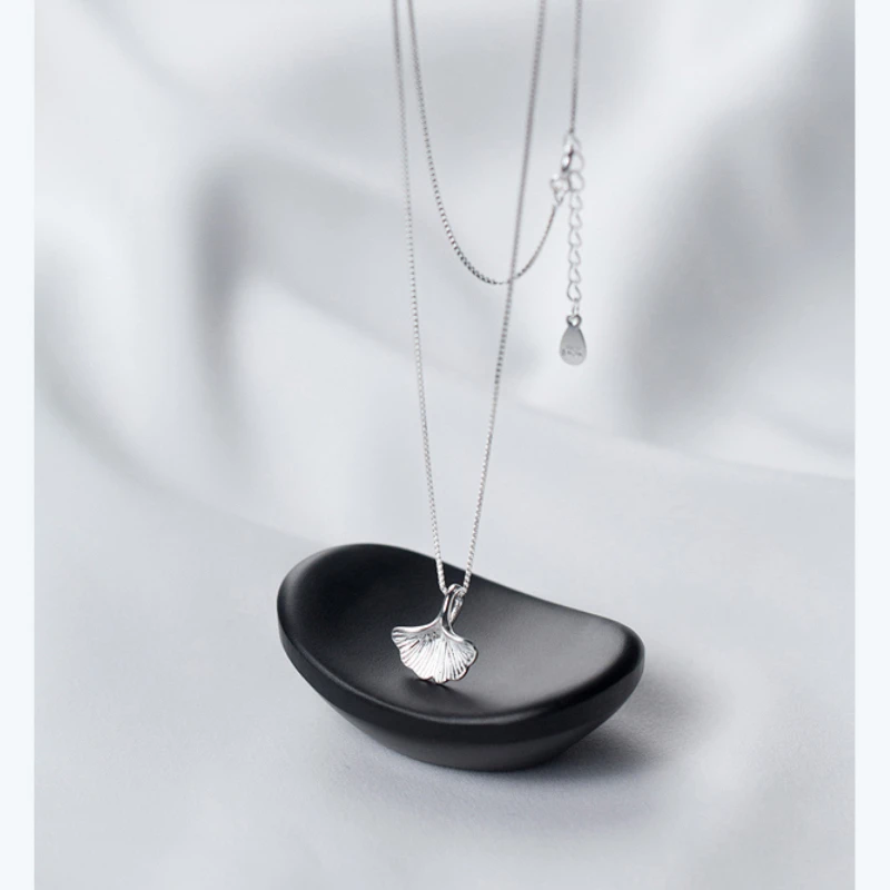 Женская цепочка ожерелья литературное искусство гинкго билоба короткое милое