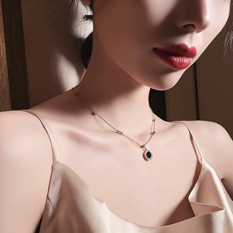 

Simple and fashionable choker female titanium steel necklace ins trendy accessories personality web celebrity clavicular chain