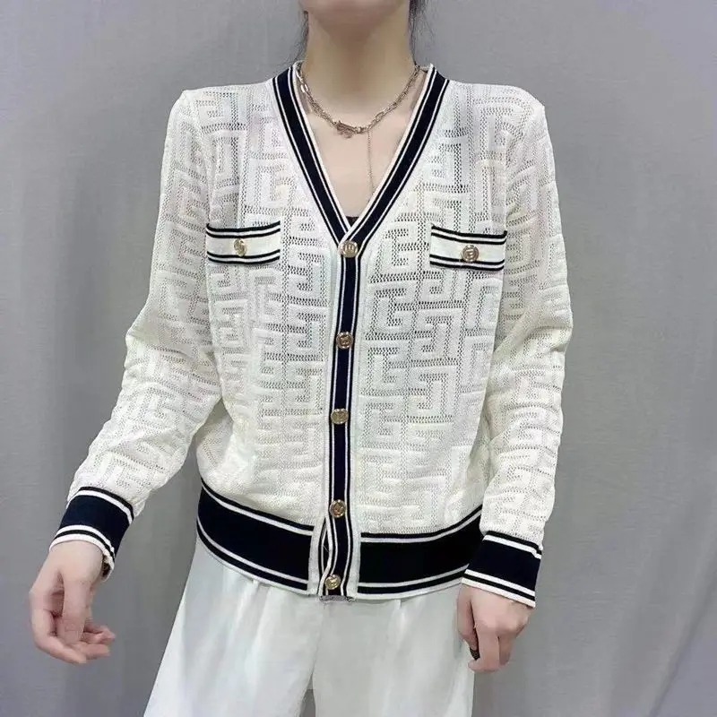 

New Autumn Knitted Cardigan Women Ladies Luxury Brand Fashion V-Neck Long Sleeve Pullover Female Buttoned Patchwork Tops Loose