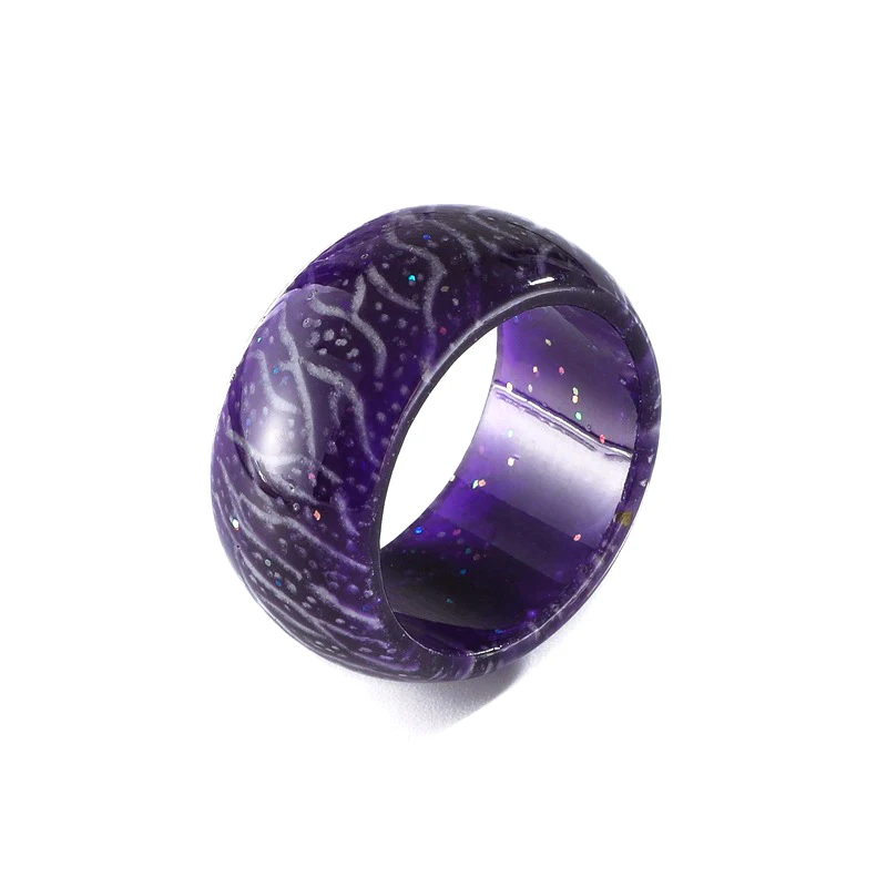 

Fashion Colorful Luminous Resin Ring Women Men Fluorescent Glowing Rings Jewelry Glow In The Dark Finger Ring Band Halloween