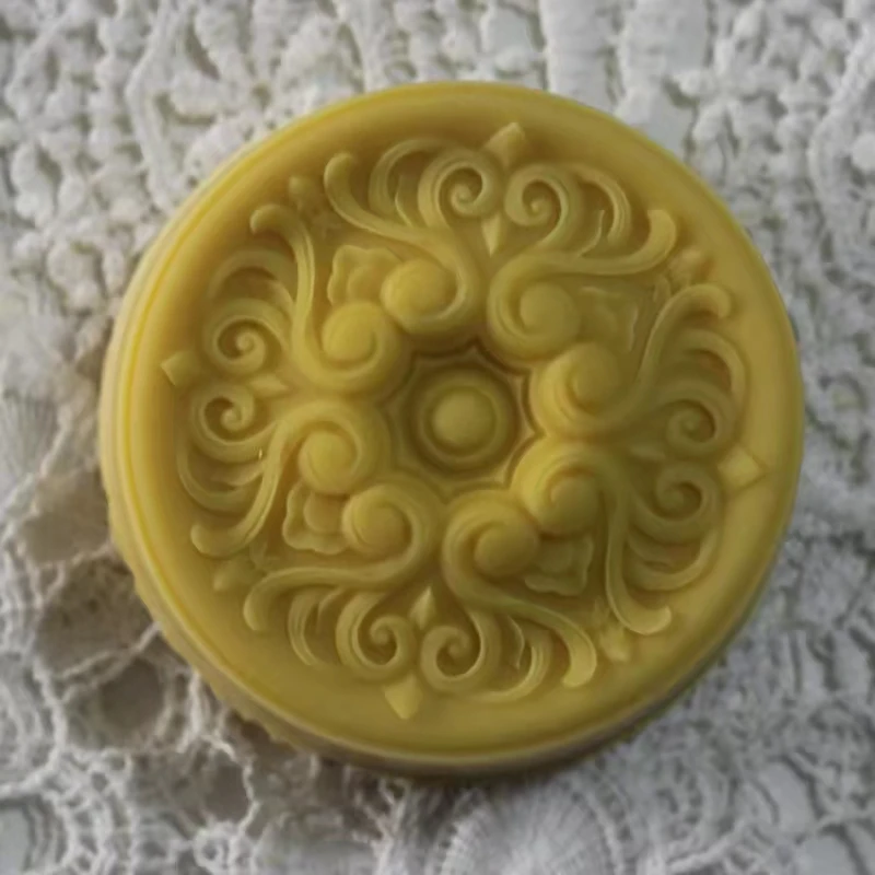 Handmade Silicone Soap Mold DIY Soap Mould Round Silicone Molds for  Natural Soap Scented Candle Wax Melt Mould