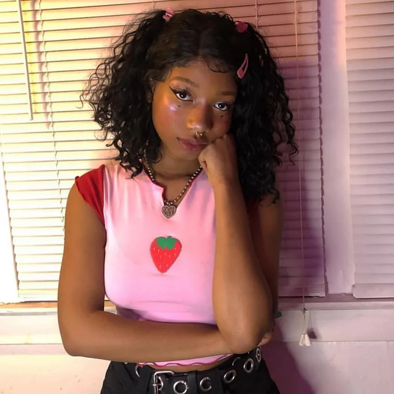 Женские топы с оборками и принтом клубники повседневные тонкие футболки уличная