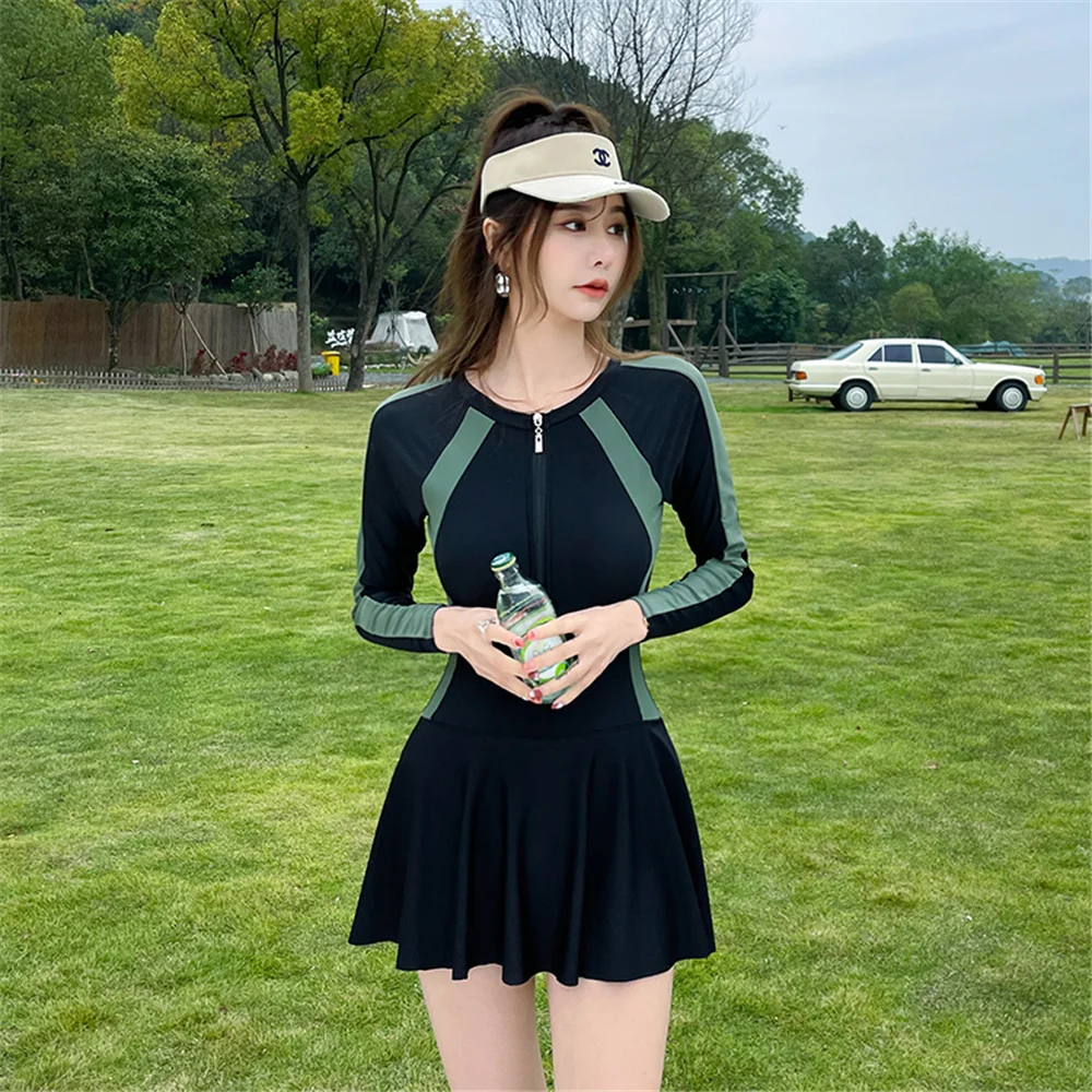 Купальник с кофтой с длинным рукавом